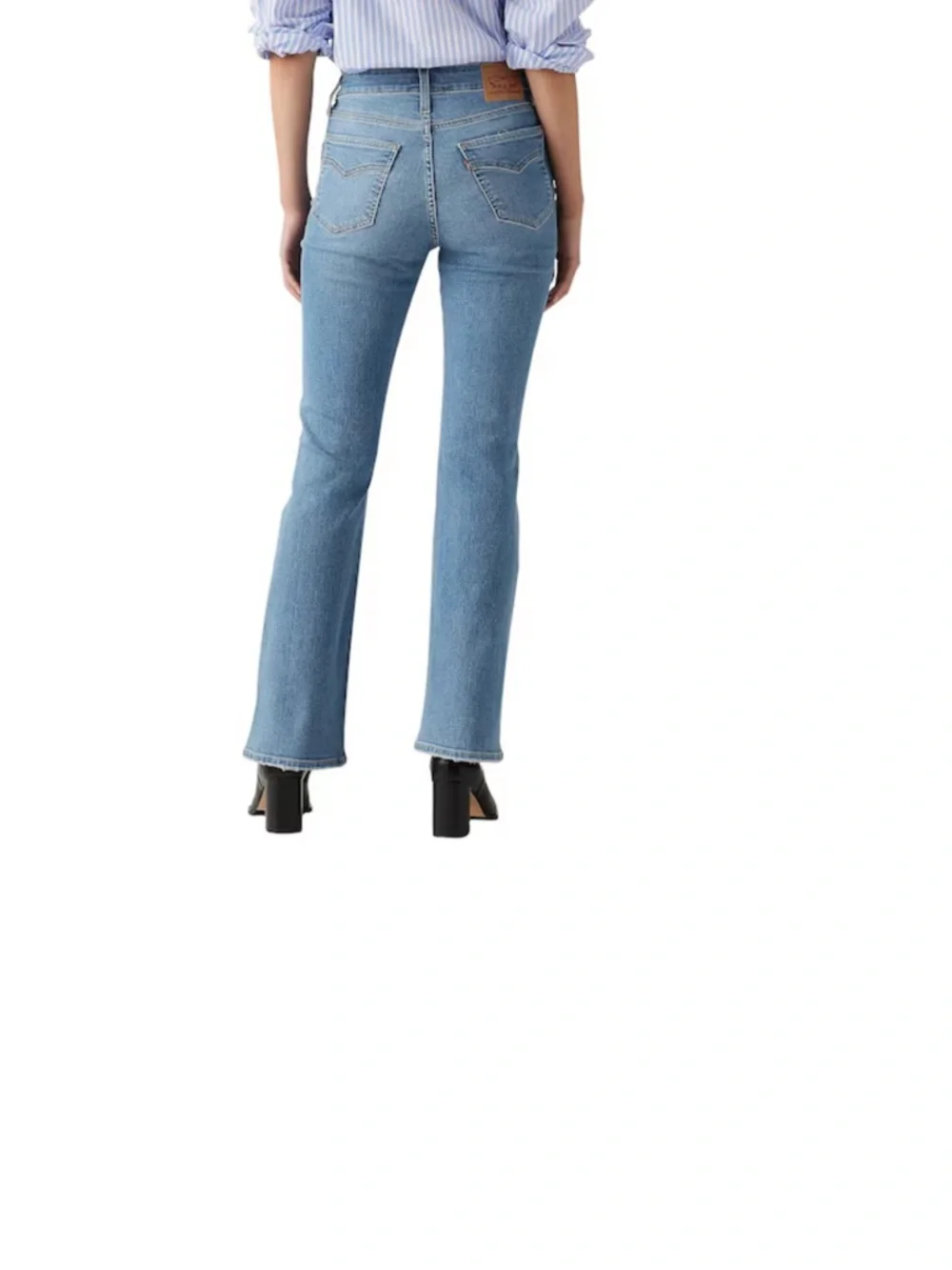Levi's Light Blue Bootcut Women’s Jeans - Picture 2 of 2